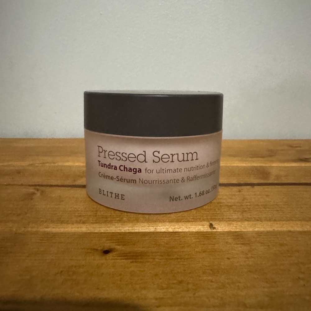 Blithe Pressed Serum Tundra Chaga Cream-Serum in Gray and Pink